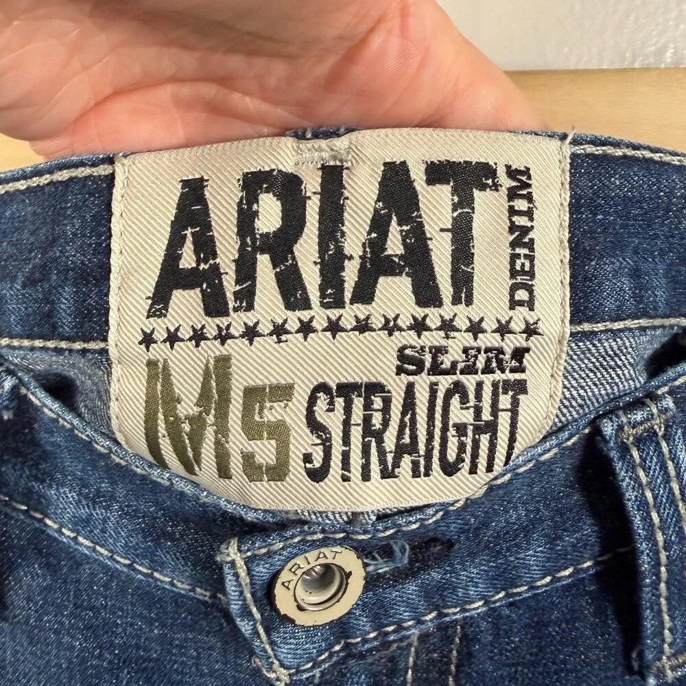 Ariat M5 Slim Straight Jeans Size 34x34 Dark Wash Blue Denim 100% Cotton - Picture 3 of 12